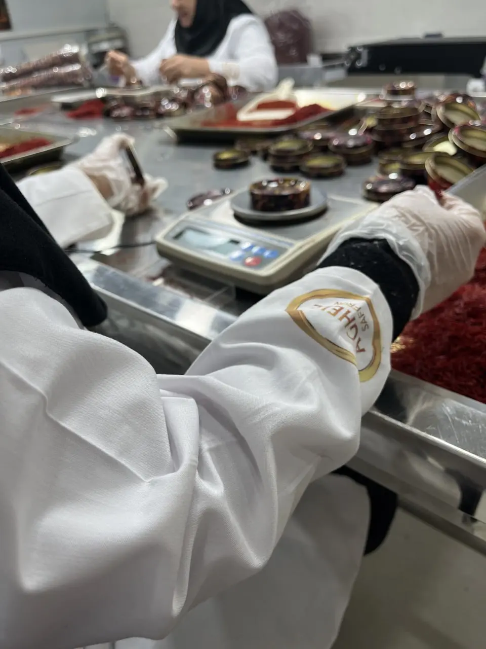 تصویر محیط کارگاه زعفران عاقله