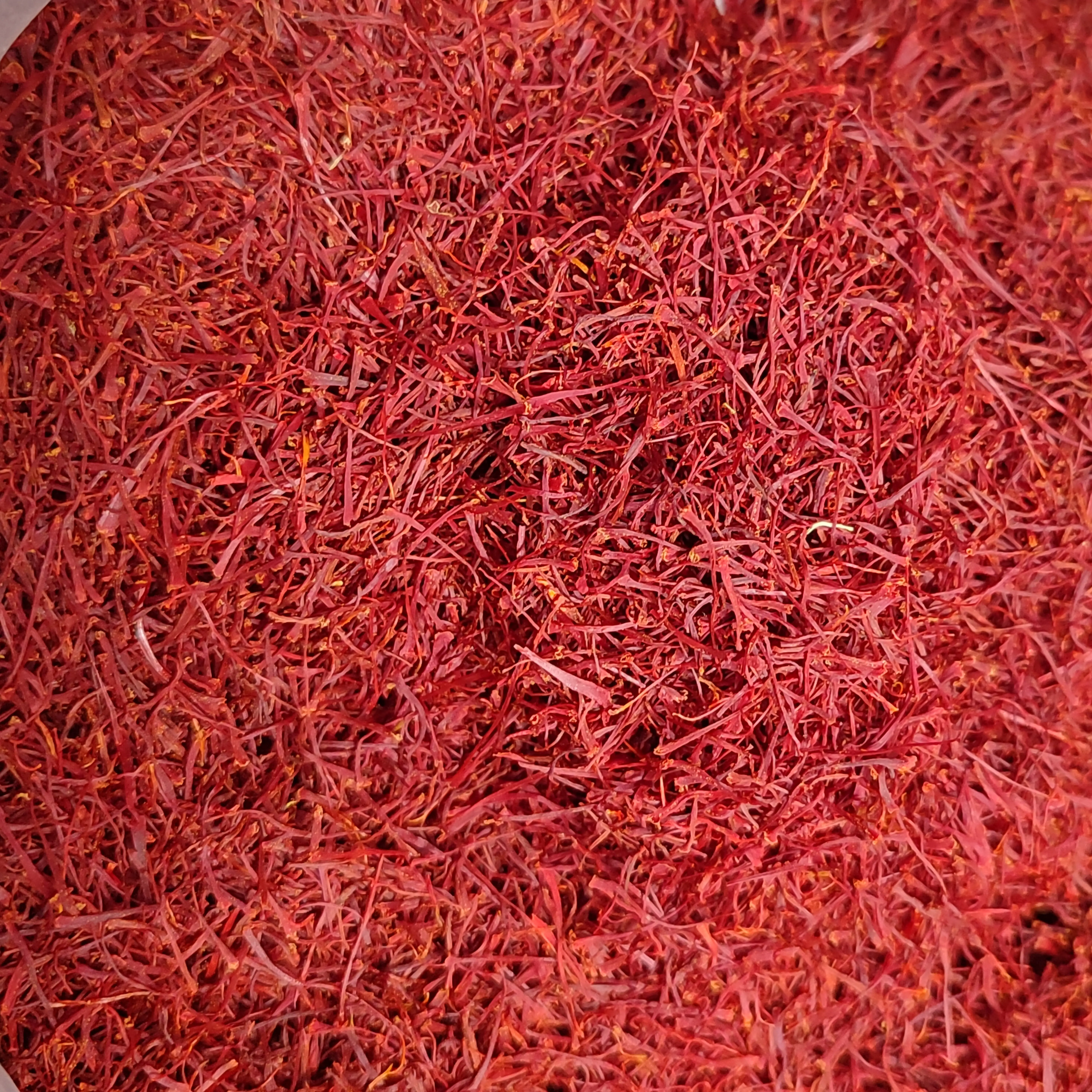 بستهبندی زعفران نگین سنتی آذین زعفرومارکت -1گرم