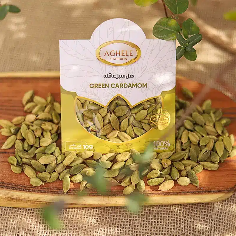 نمای محصول هل سبز  پاکتی عاقله-10 گرم دارای بسته‌بندی پاکتی - نوع بسته‌بندی